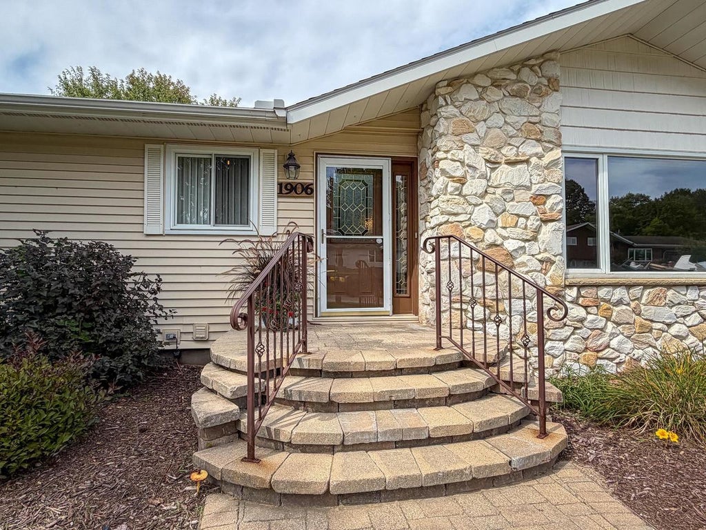 Photo of 1906 Perry DRIVE, Schofield, WI 54476 (MLS # 22604601)