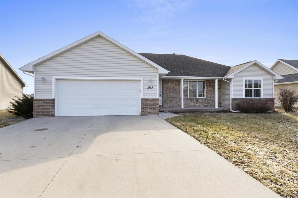 Photo of 2135 W Melcorn CIRCLE, De Pere, WI 54115 (MLS # 50321387)