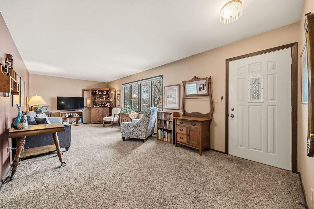 Photo of 436 Raintree DRIVE, Fort Atkinson, WI 53538 (MLS # 1946369)