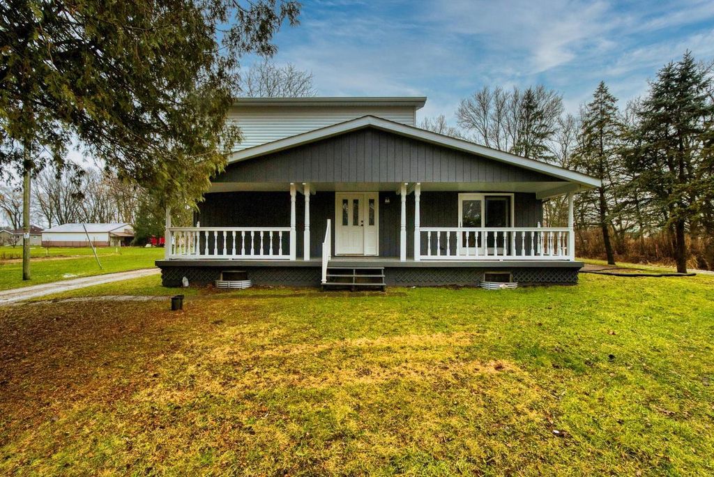 Photo of N7035 Center STREET, Horicon, WI 53032 (MLS # 1943973)