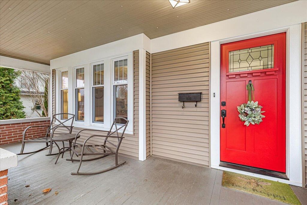 Photo of 128 Wilson AVENUE, West Bend, WI 53090 (MLS # 1943807)