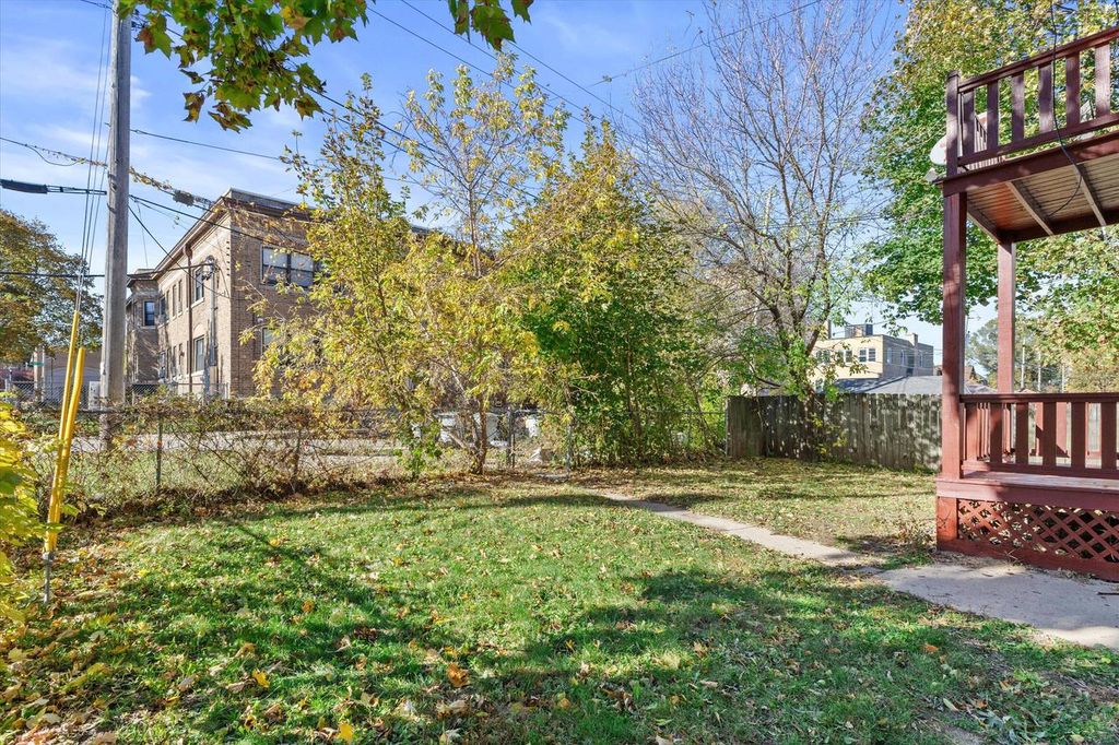 Photo of 2403 N 49th STREET #2405, Milwaukee, WI 53210 (MLS # 1947474)