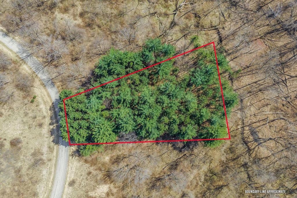 Photo of Lot 63 Staghorn COURT, La Valle, WI 53941 (MLS # 2020537)