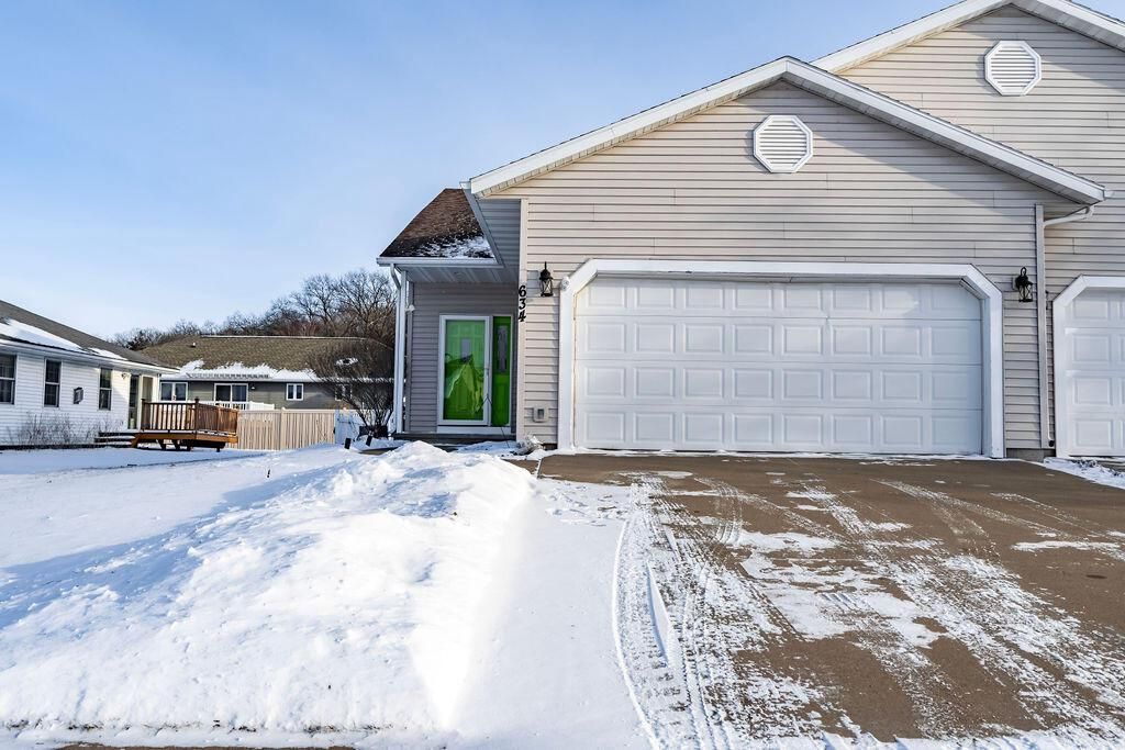 Photo of 634 Victoria LANE, Onalaska, WI 54650 (MLS # 1947839)