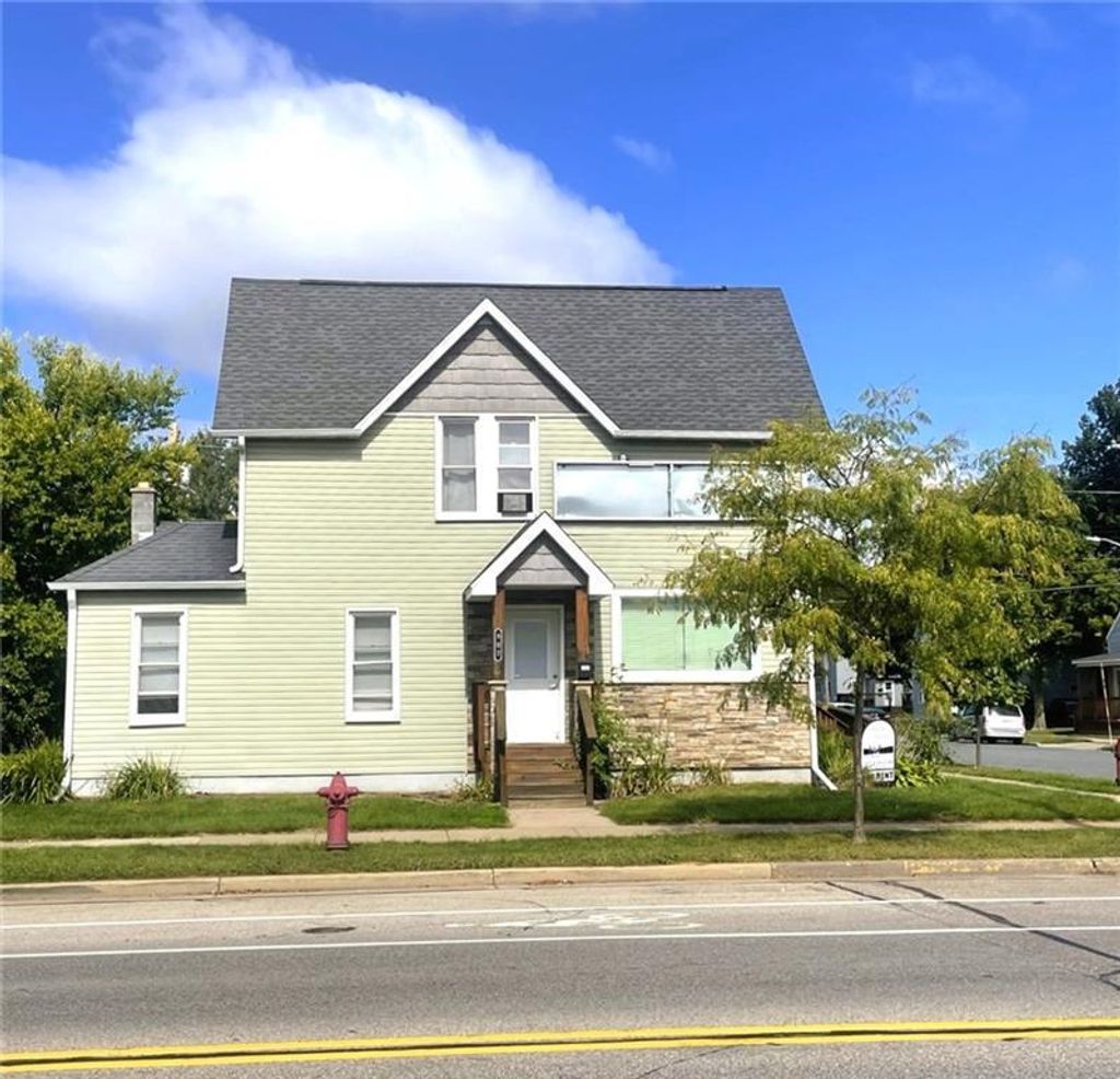 Photo of 902 Water STREET #1-3, Eau Claire, WI 54703 (MLS # 1595769)