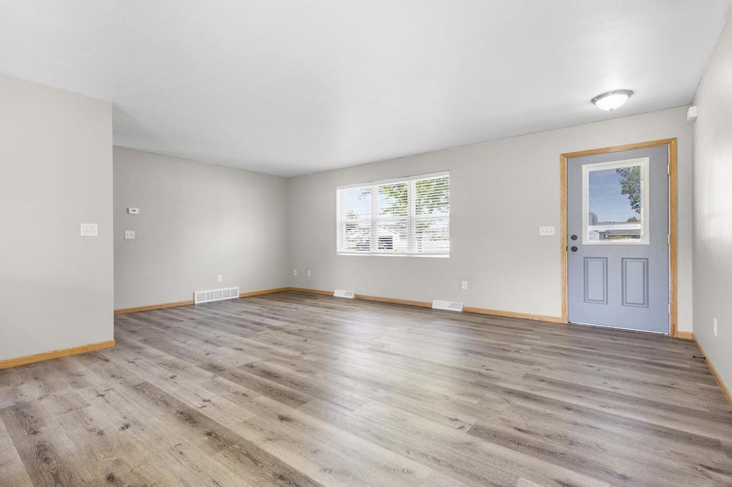 Photo of 2108 Gadwall LANE, Green Bay, WI 54311 (MLS # 50331949)