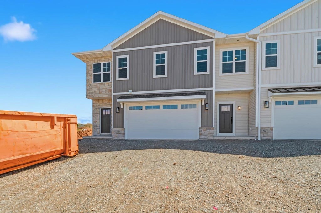 Photo of 1821 Servant WAY, Green Bay, WI 54311 (MLS # 50334918)