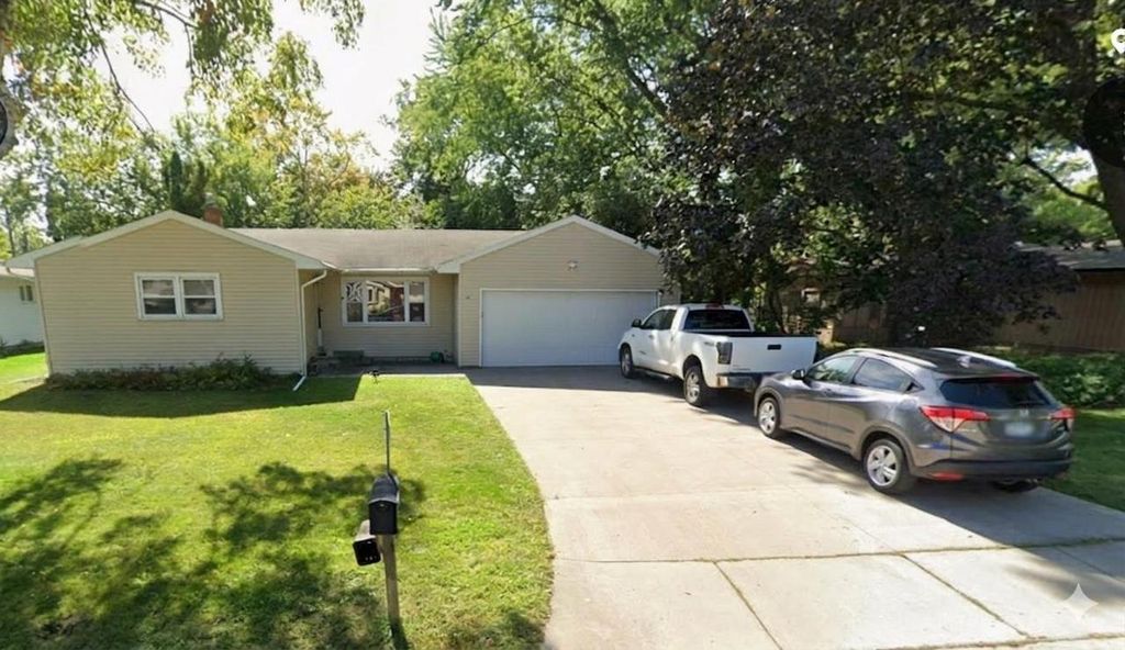 Photo of 184 Plummer COURT, Neenah, WI 54956 (MLS # 50322035)