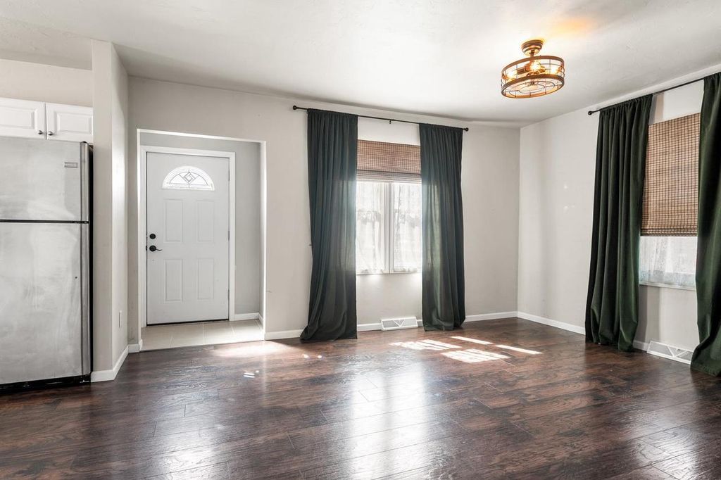 Photo of 1542 9th STREET, Green Bay, WI 54304 (MLS # 50322975)