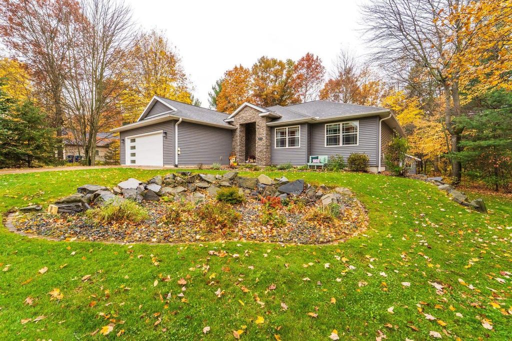 Photo of 1975 Deerwood TRAIL, Kronenwetter, WI 54455 (MLS # 22505074)