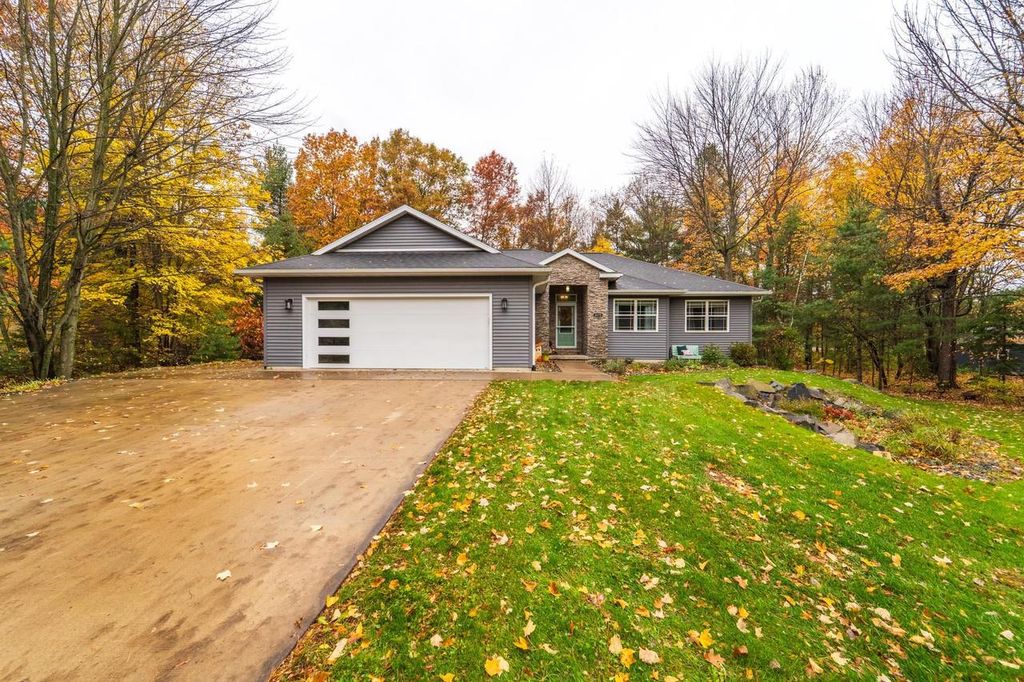 Photo of 1975 Deerwood TRAIL, Kronenwetter, WI 54455 (MLS # 22505074)