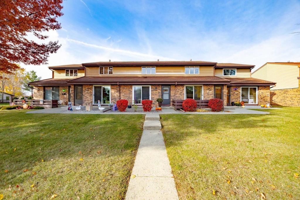 Photo of 1411 Holly DRIVE, Janesville, WI 53546 (MLS # 2012076)