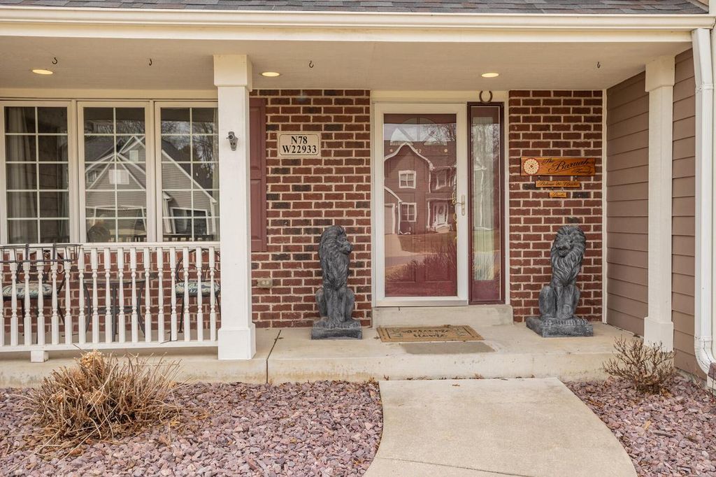 Photo of N78W22933 N Coldwater CIRCLE, Sussex, WI 53089 (MLS # 1955219)