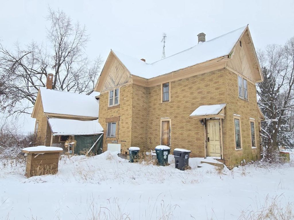 Photo of N1674 High STREET, Manchester, WI 53946 (MLS # 2013272)