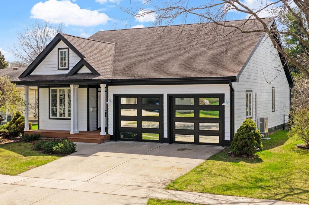 Photo of 7211 Henry COURT, Middleton, WI 53562 (MLS # 2021135)