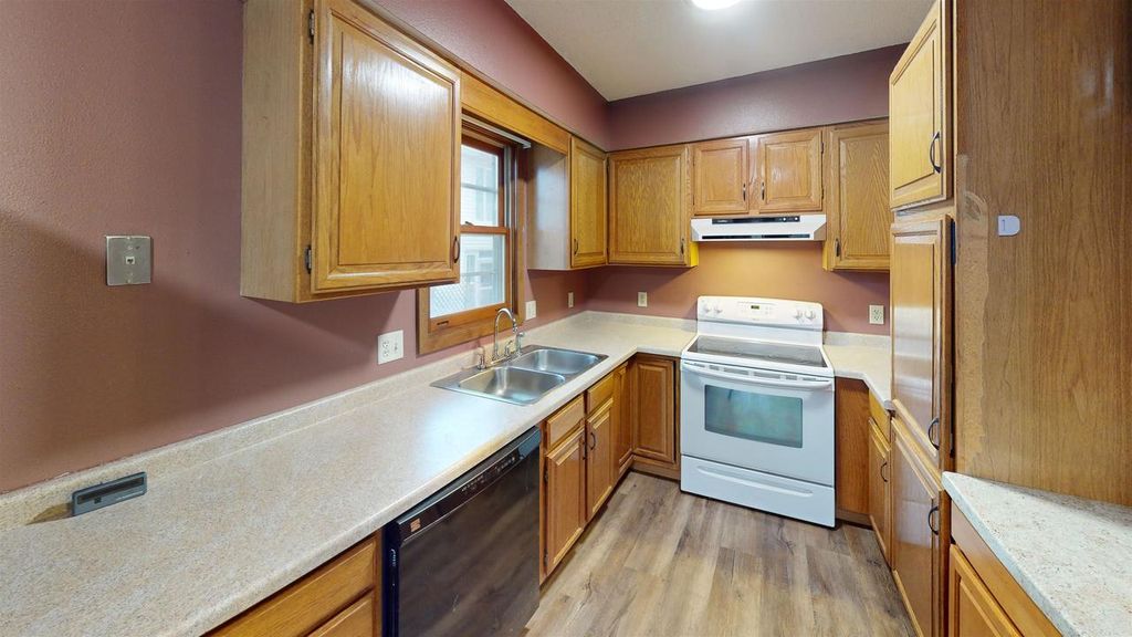 Photo of 1706 Kilbourn AVENUE, Tomah, WI 54660 (MLS # 2012845)