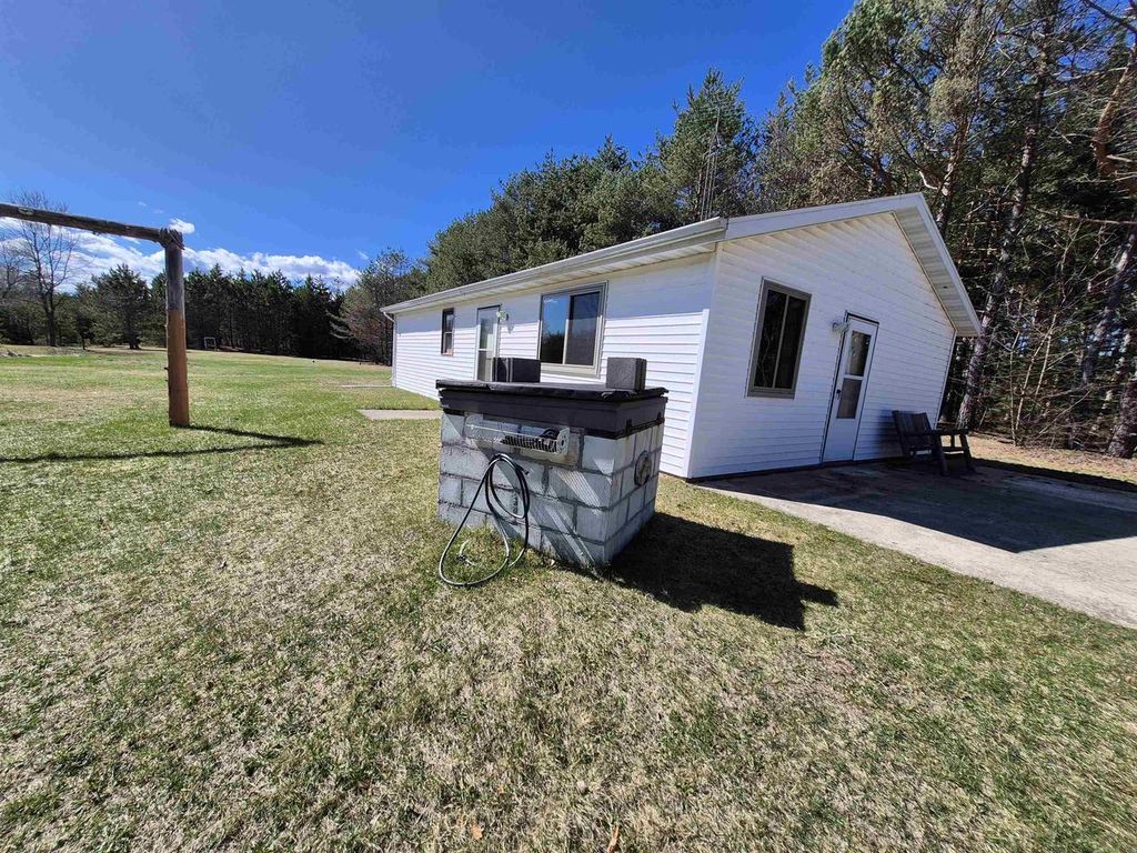 Photo of 13539 Linda LANE, Mountain, WI 54149 (MLS # 50323828)