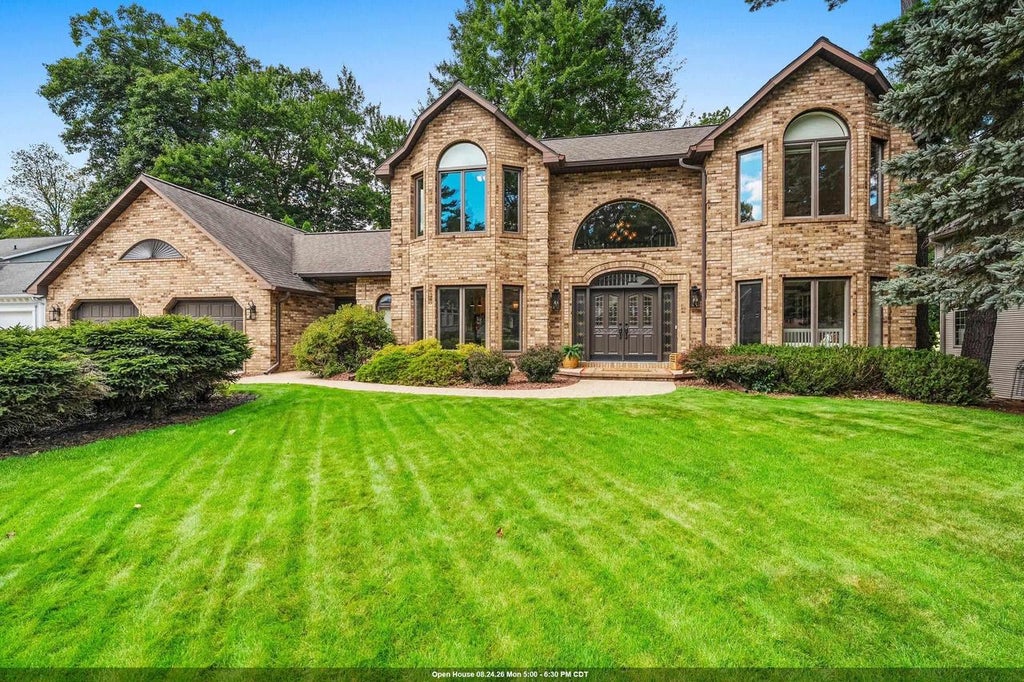 Photo of 120 Garden Gate COURT, Green Bay, WI 54313 (MLS # 50331303)