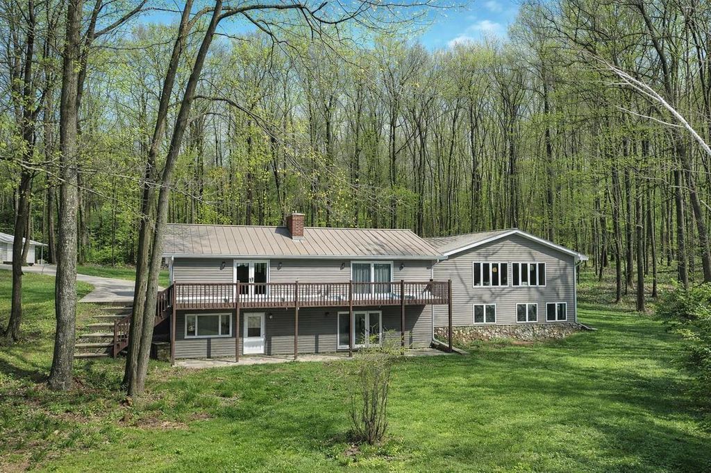 Photo of E1517 Johnson ROAD, Iola, WI 54945 (MLS # 22601439)