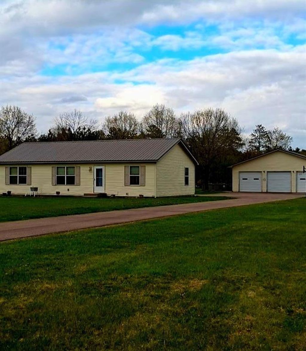 Photo of N50894 Schutte LANE, Eleva, WI 54738 (MLS # 1600850)