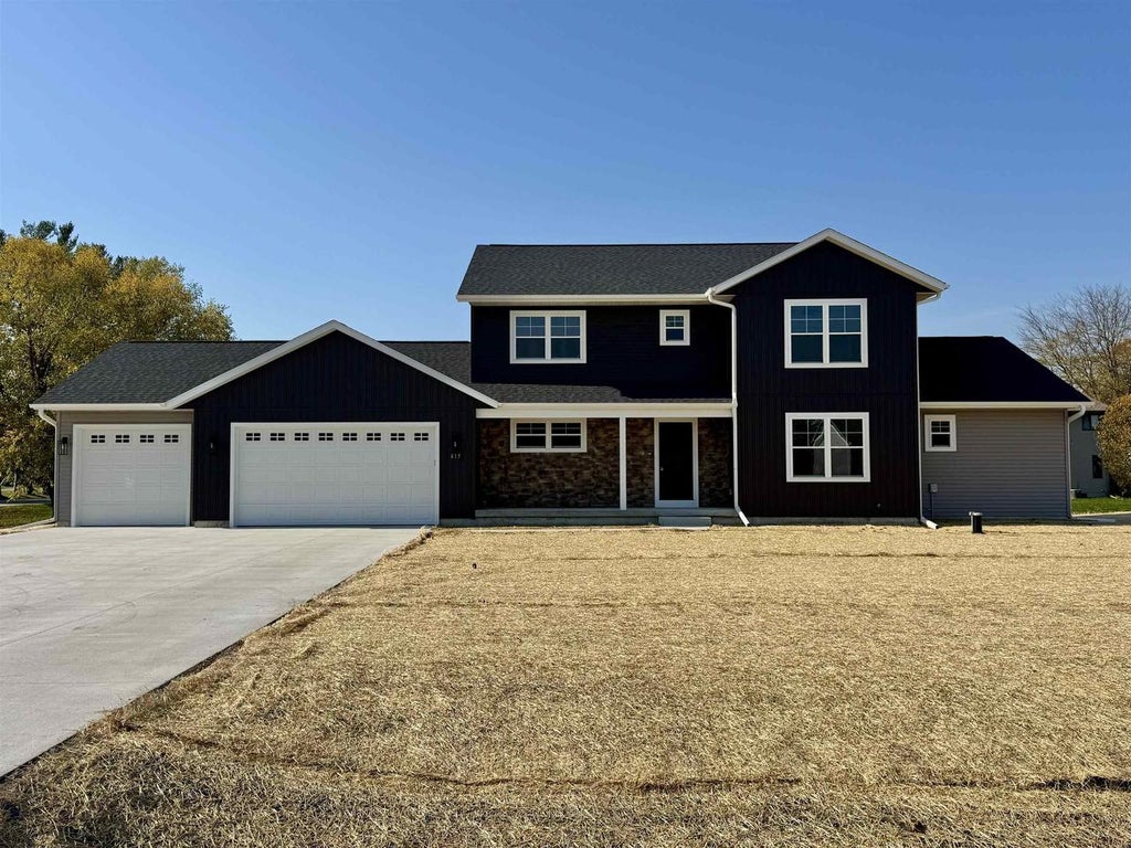 Photo of 615 Oak STREET, Scandinavia, WI 54977 (MLS # 50334859)
