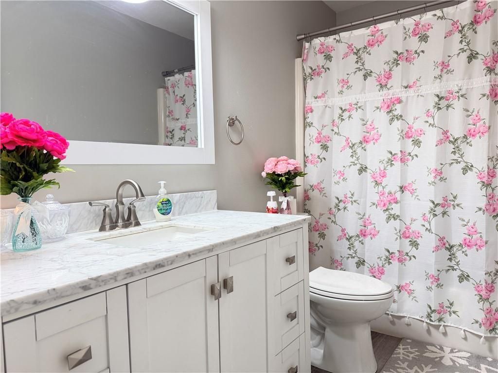 Photo of 1712/1714 Chumas DRIVE #2, Eau Claire, WI 54701 (MLS # 1598728)