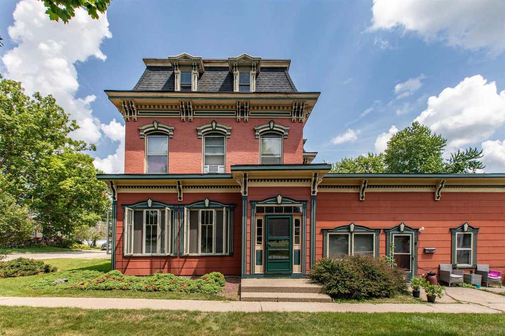 Photo of 401 S Iowa STREET, Dodgeville, WI 53533 (MLS # 2029259)