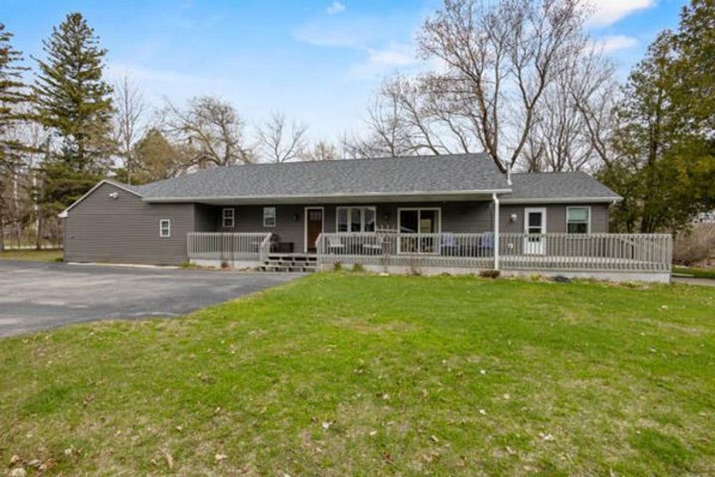 Photo of 616 S Neenah AVENUE, Sturgeon Bay, WI 54235 (MLS # 50324864)