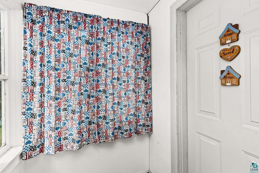 Photo of 703 E 5th STREET, Superior, WI 54880 (MLS # 6127165)