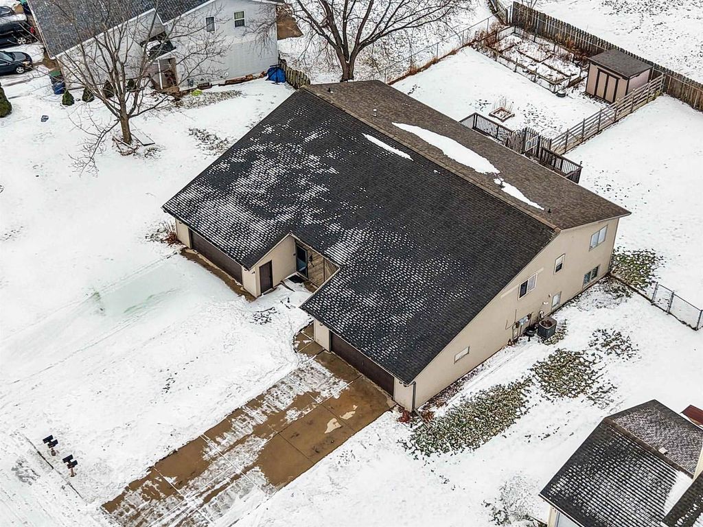 Photo of 2766 Aquarius ROAD, Green Bay, WI 54311 (MLS # 50319727)