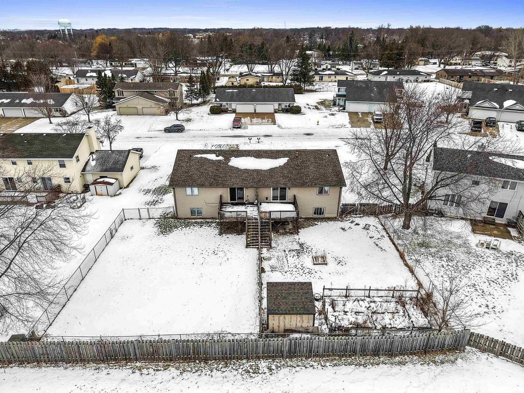 Photo of 2766 Aquarius ROAD, Green Bay, WI 54311 (MLS # 50319727)