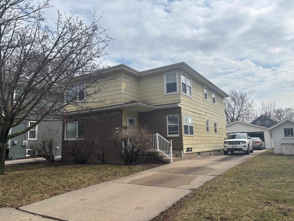Photo of 919 Bismarck AVENUE, Oshkosh, WI 54902 (MLS # 50323006)