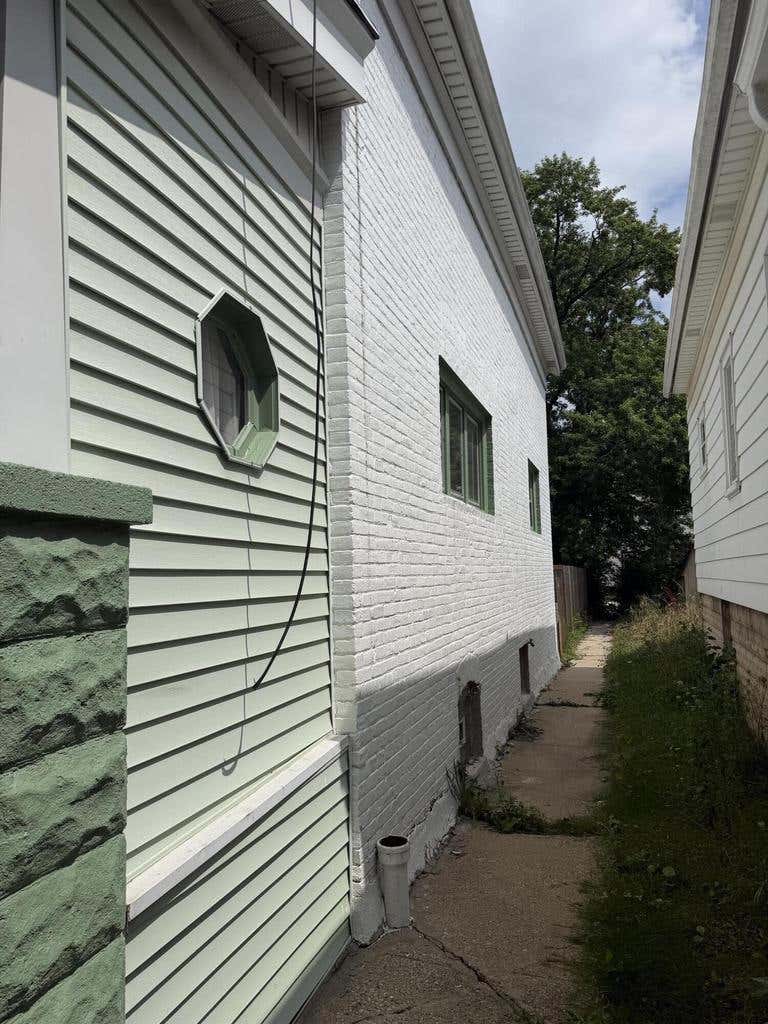 Photo of 4366 N 14th STREET, Milwaukee, WI 53209 (MLS # 1975346)