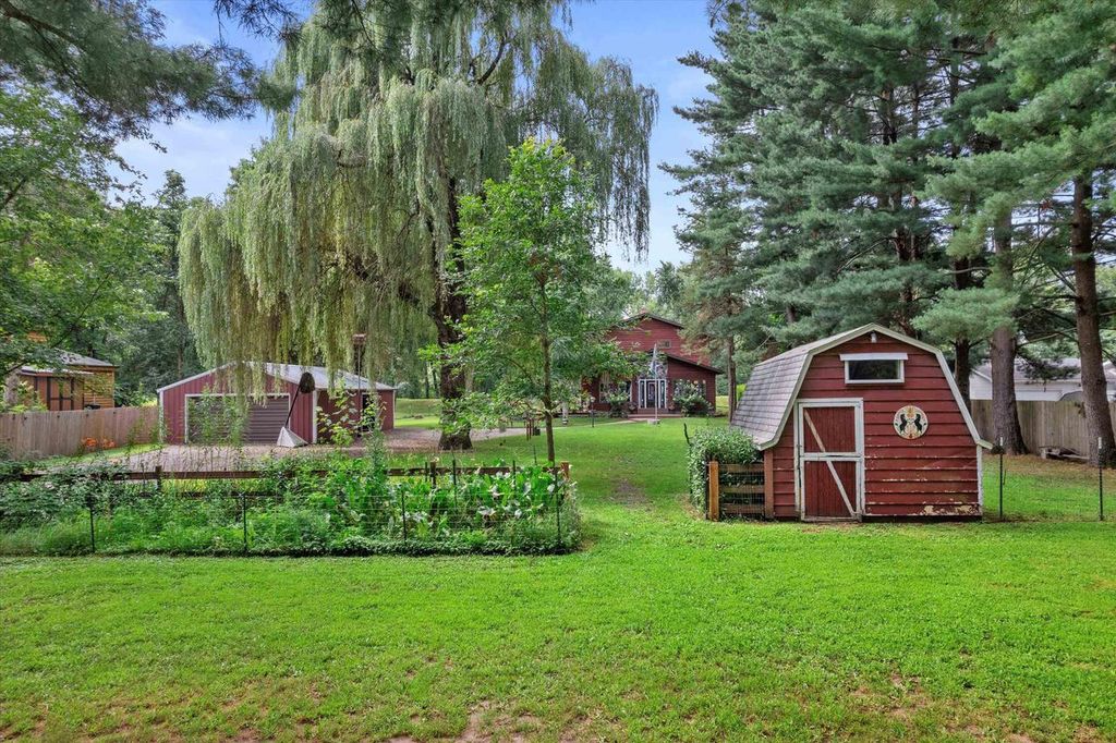 Photo of W12105 Jenicek ROAD, Portage, WI 53901 (MLS # 2009975)