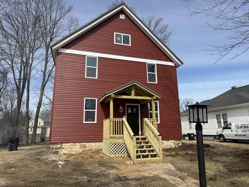 Photo of 515 Martin STREET, Mauston, WI 53948 (MLS # 2020358)