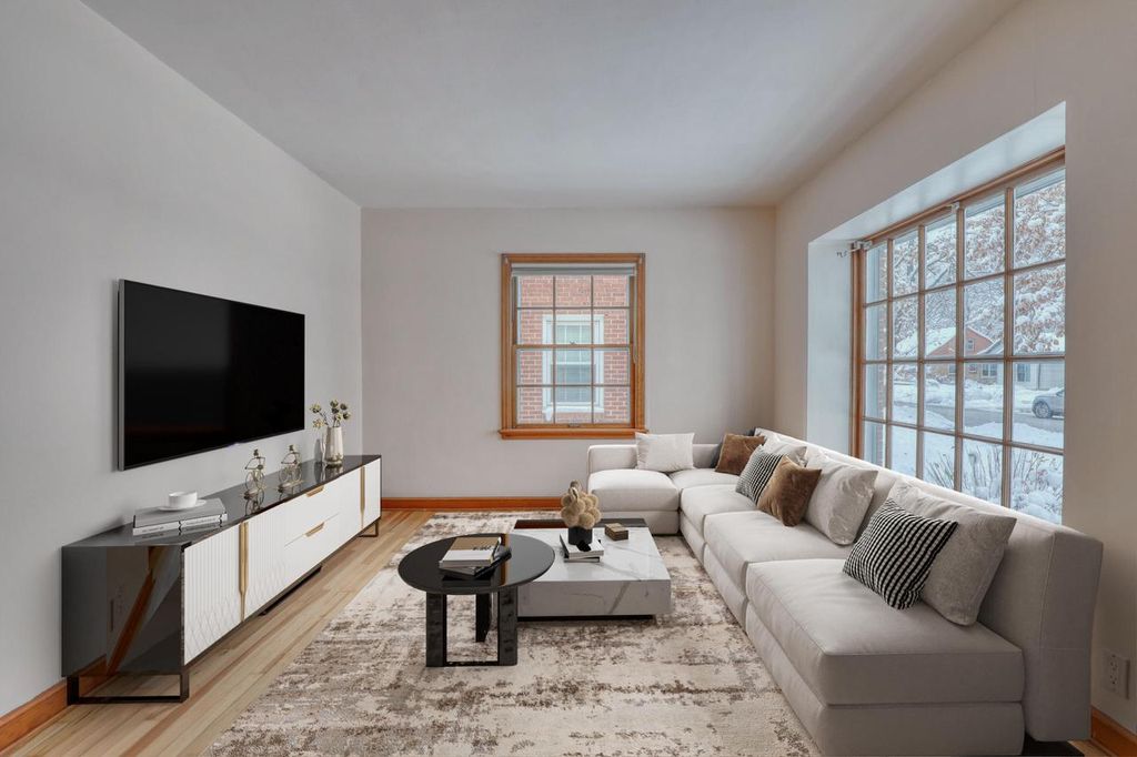 Photo of 5756 N Argyle AVENUE, Glendale, WI 53209 (MLS # 1944798)