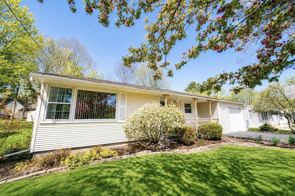 Photo of 3912 Carl STREET, Wausau, WI 54401 (MLS # 22602148)