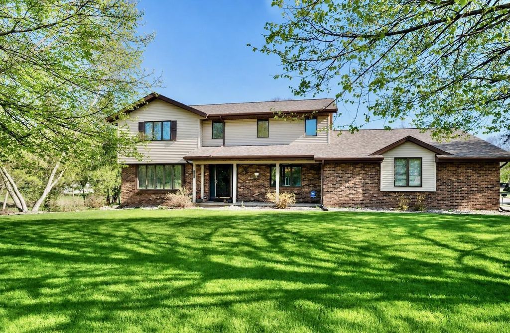 Photo of 2869 Dartmouth DRIVE, Janesville, WI 53548 (MLS # 2022542)