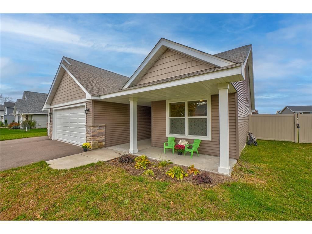 Photo of 1343 Creekwood DRIVE, New Richmond, WI 54017 (MLS # 7001453)