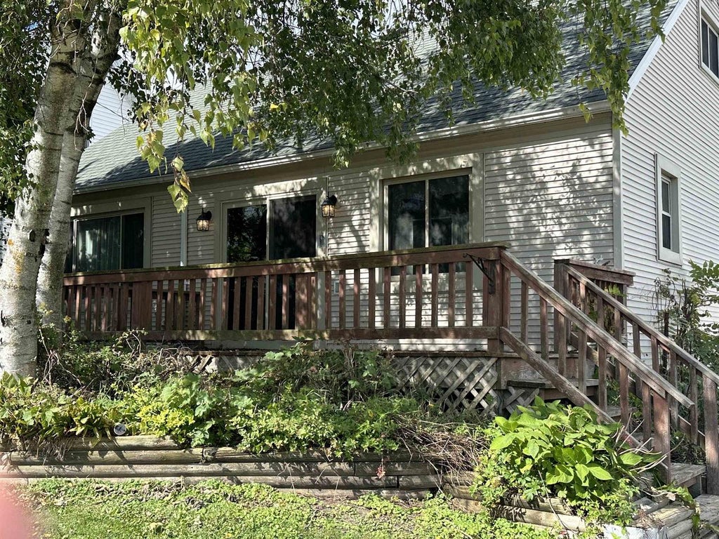 Photo of 207 W Winnebago STREET, Friesland, WI 53935 (MLS # 2033535)