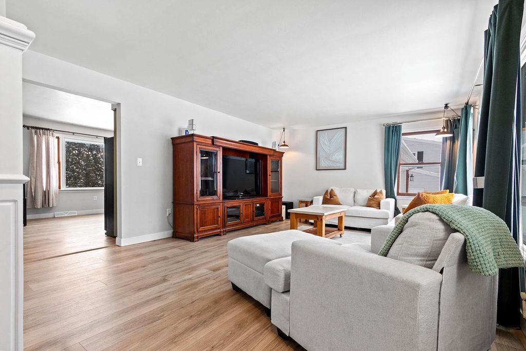 Photo of 960 Watermolen AVENUE, Green Bay, WI 54304 (MLS # 50319553)