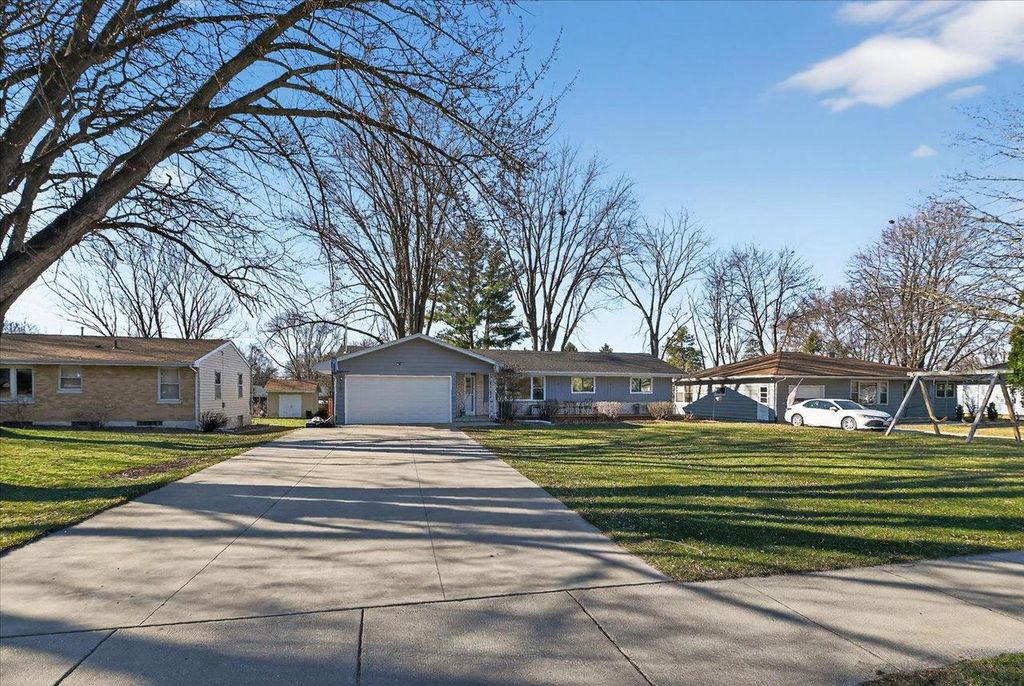 Photo of 5017 E Buckeye ROAD, Madison, WI 53716 (MLS # 2019294)