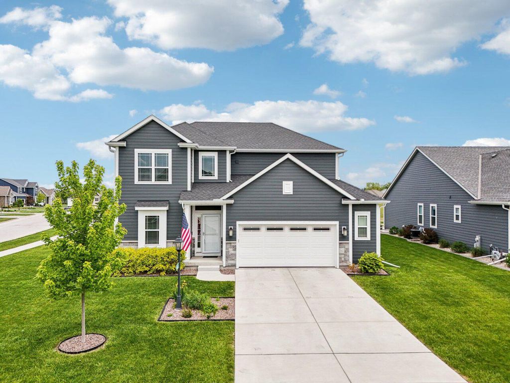 Photo of 35230 Winnebago COURT, Oconomowoc, WI 53066 (MLS # 1940295)
