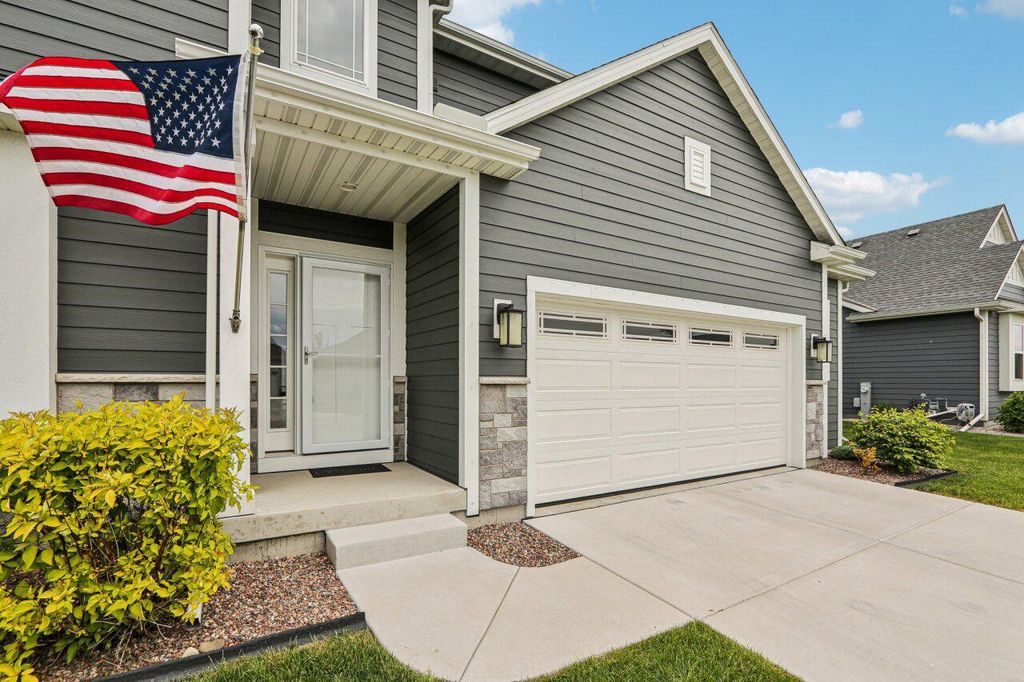 Photo of 35230 Winnebago COURT, Oconomowoc, WI 53066 (MLS # 1940295)
