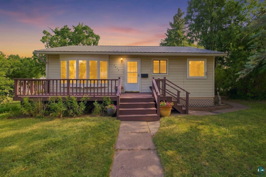 Photo of 1018 2nd Ave W AVE, Ashland, WI 54806 (MLS # 6127801)