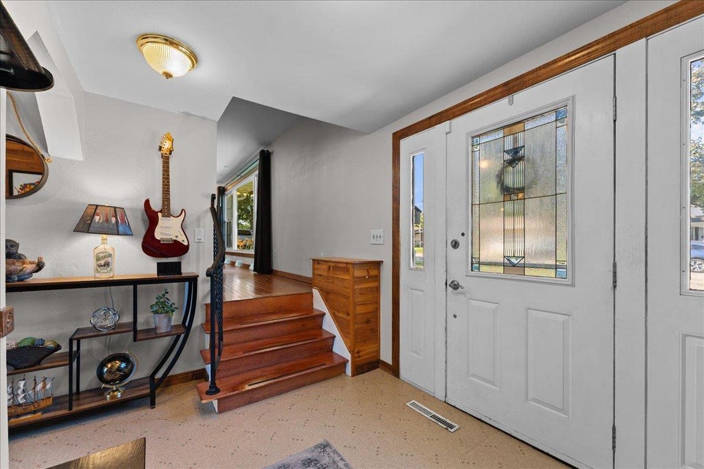Photo of 1496 Russell STREET, Green Bay, WI 54304 (MLS # 50328656)