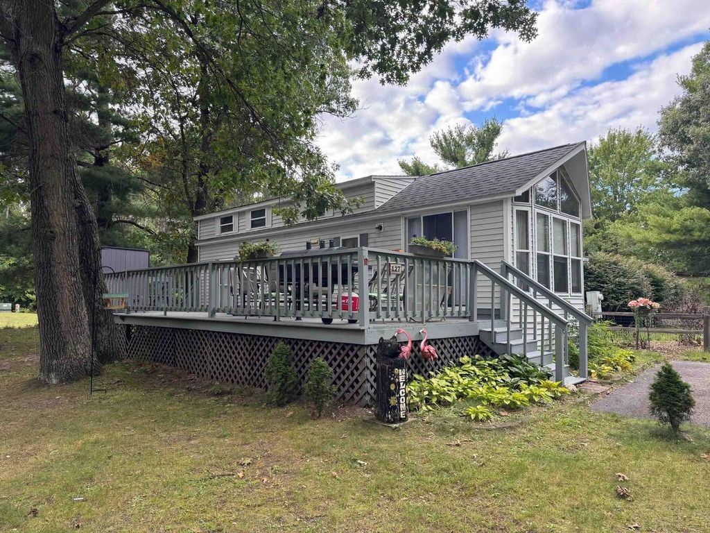 Photo of 127 Sugar Maple CIRCLE, Lake Delton, WI 53965 (MLS # 2008287)