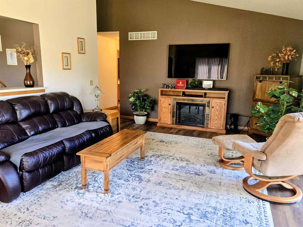 Photo of 1604 Evergreen DRIVE, Janesville, WI 53546 (MLS # 2031466)
