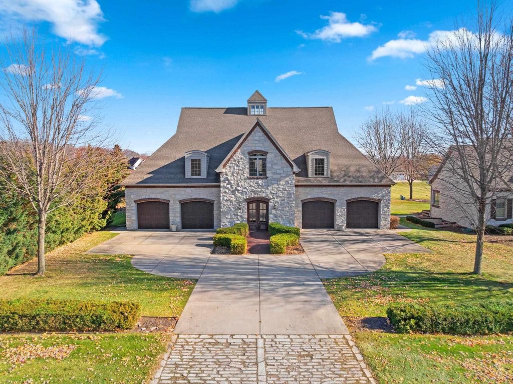 Photo of N8426 North Shore ROAD, Menasha, WI 54952 (MLS # 50318312)