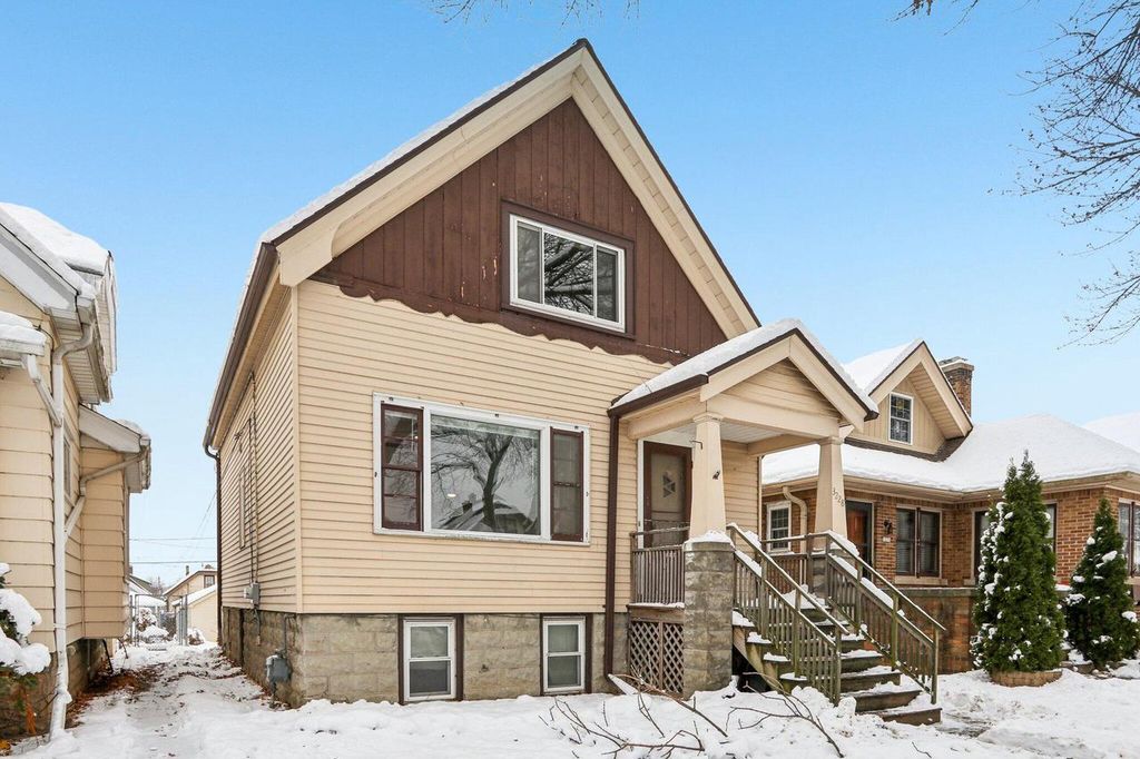 Photo of 3228 S 15th STREET, Milwaukee, WI 53215 (MLS # 1944514)